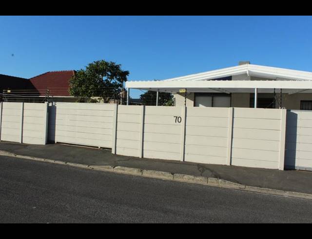 2 BEDROOM TOWNHOUSE FOR SALE IN CHURCHILL ESTATE